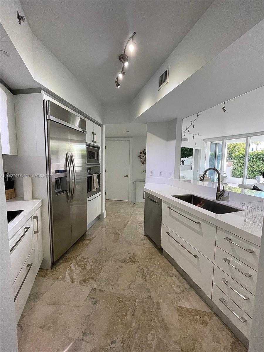 Small Image of 400 ALTON RD #504, Miami Beach Number 2