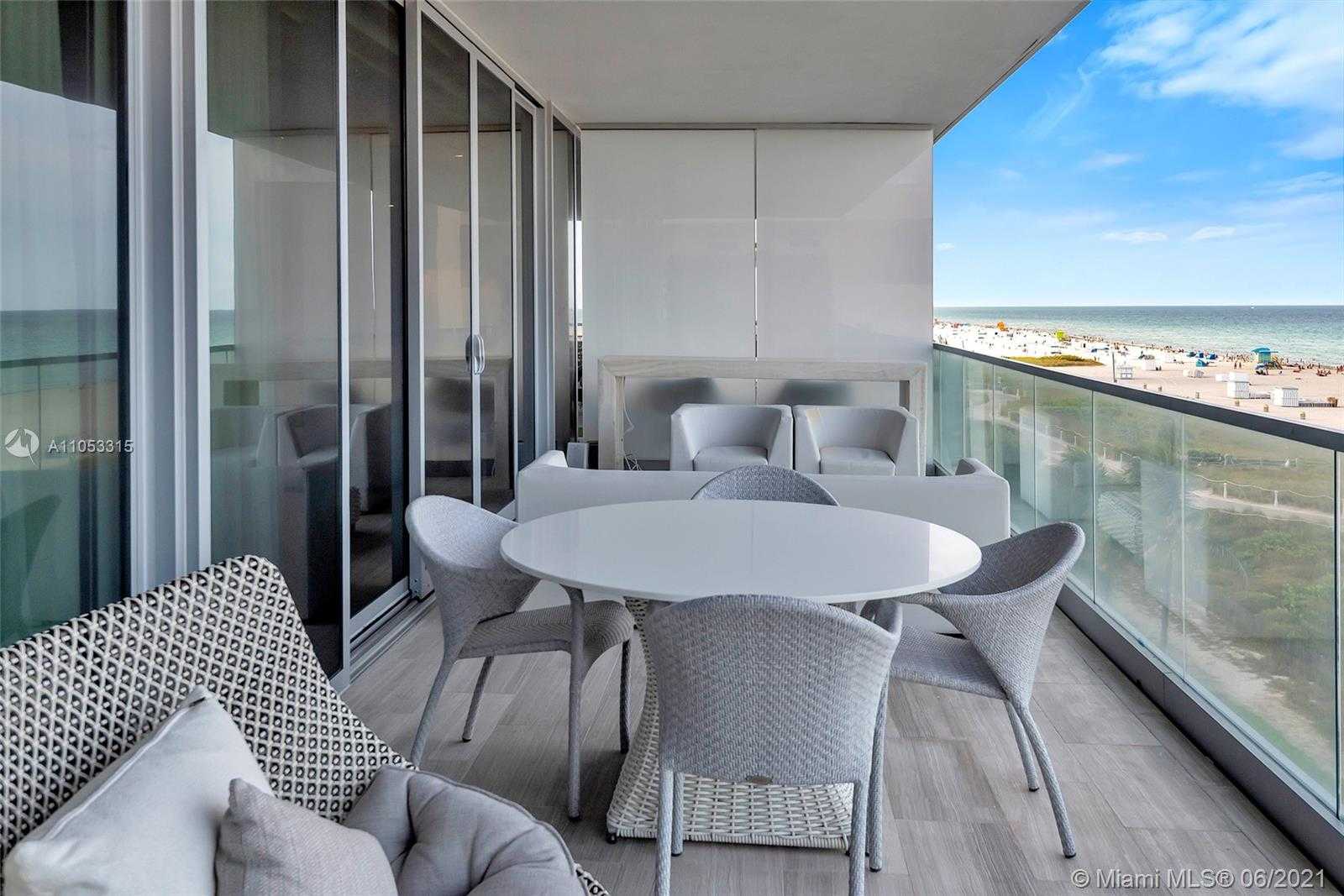 Small Image of 321 OCEAN DR #500, Miami Beach Number 14