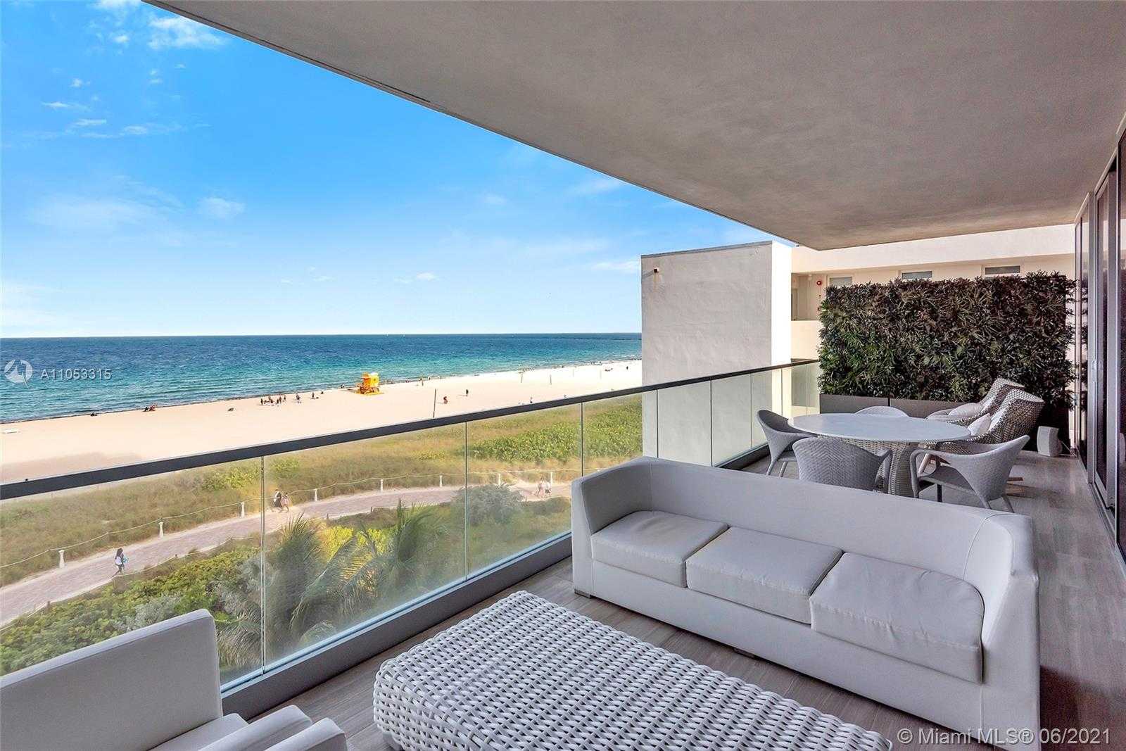Small Image of 321 OCEAN DR #500, Miami Beach Number 2