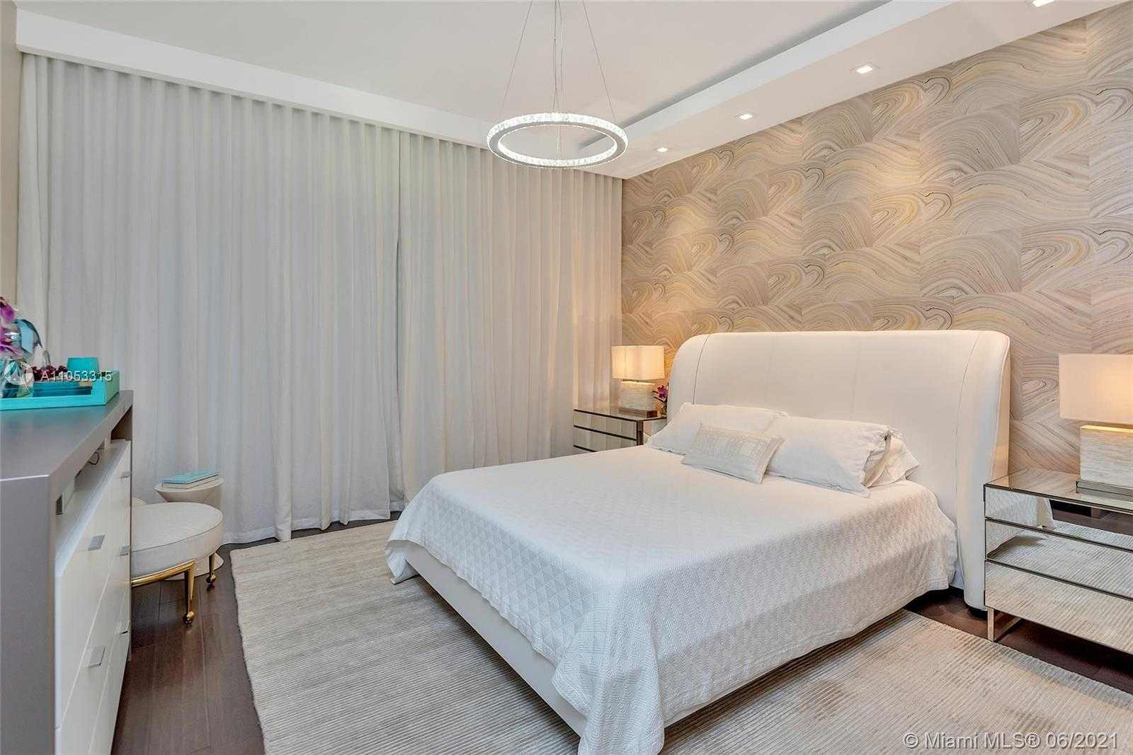 Small Image of 321 OCEAN DR #500, Miami Beach Number 36