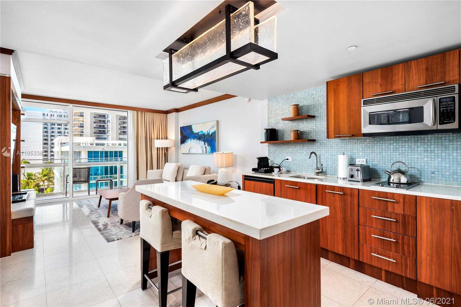 Small Image of 6801 COLLINS AVE #606, Miami Beach Number 10