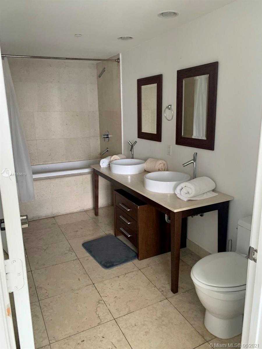 Small Image of 485 BRICKELL AVE #3607, Miami Number 10