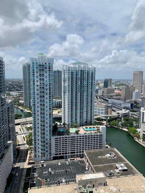 Small Image of 485 BRICKELL AVE #3607, Miami Number 12