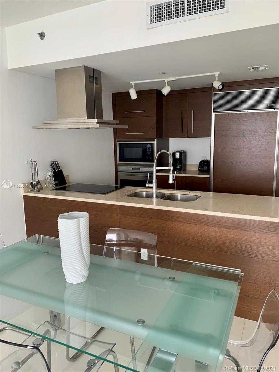 Small Image of 485 BRICKELL AVE #3607, Miami Number 4