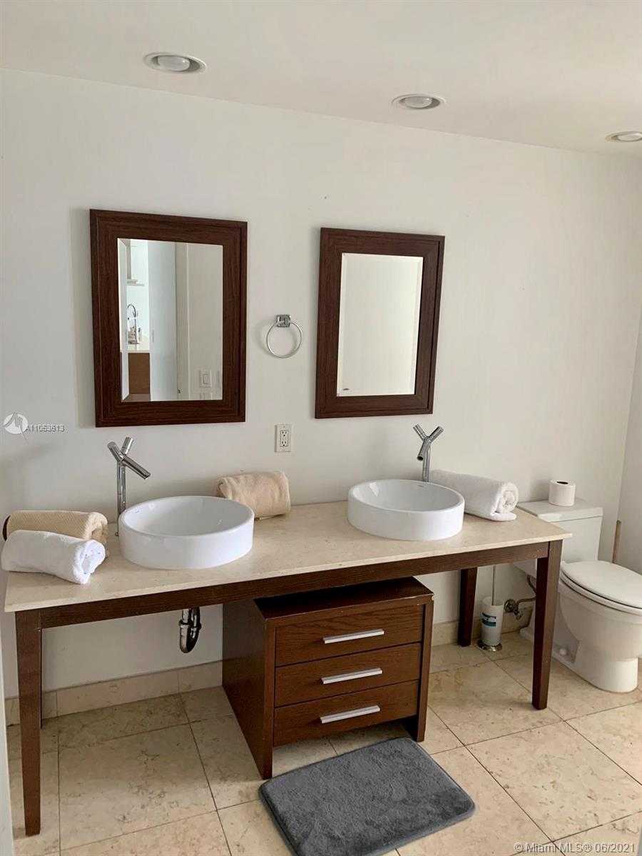 Small Image of 485 BRICKELL AVE #3607, Miami Number 9