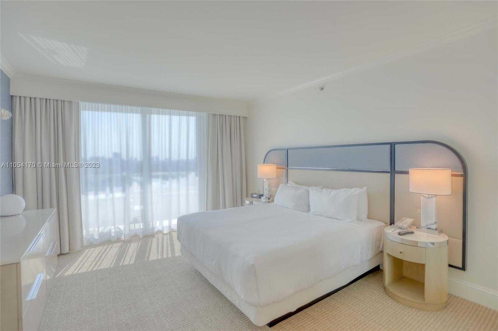 Small Image of 4401 COLLINS AVE #2610/12, Miami Beach Number 16
