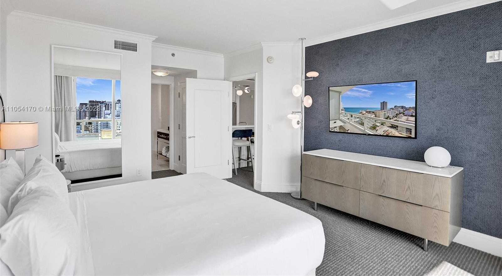 Small Image of 4401 COLLINS AVE #2610/12, Miami Beach Number 17