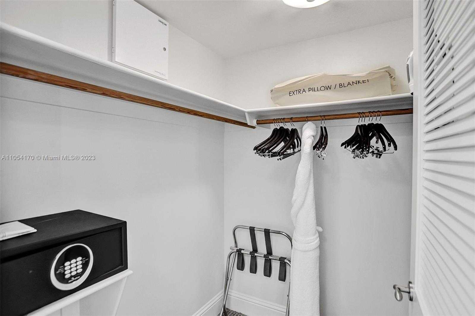 Small Image of 4401 COLLINS AVE #2610/12, Miami Beach Number 19