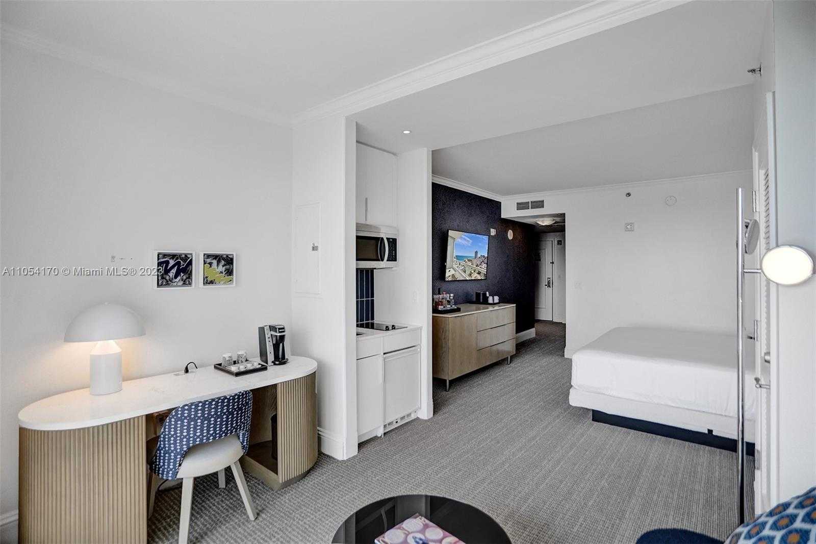 Small Image of 4401 COLLINS AVE #2610/12, Miami Beach Number 32