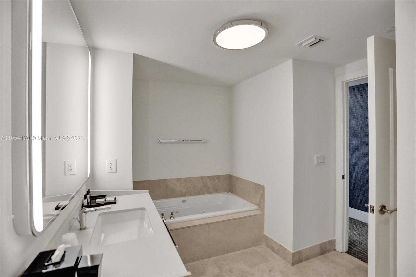 Small Image of 4401 COLLINS AVE #2610/12, Miami Beach Number 38