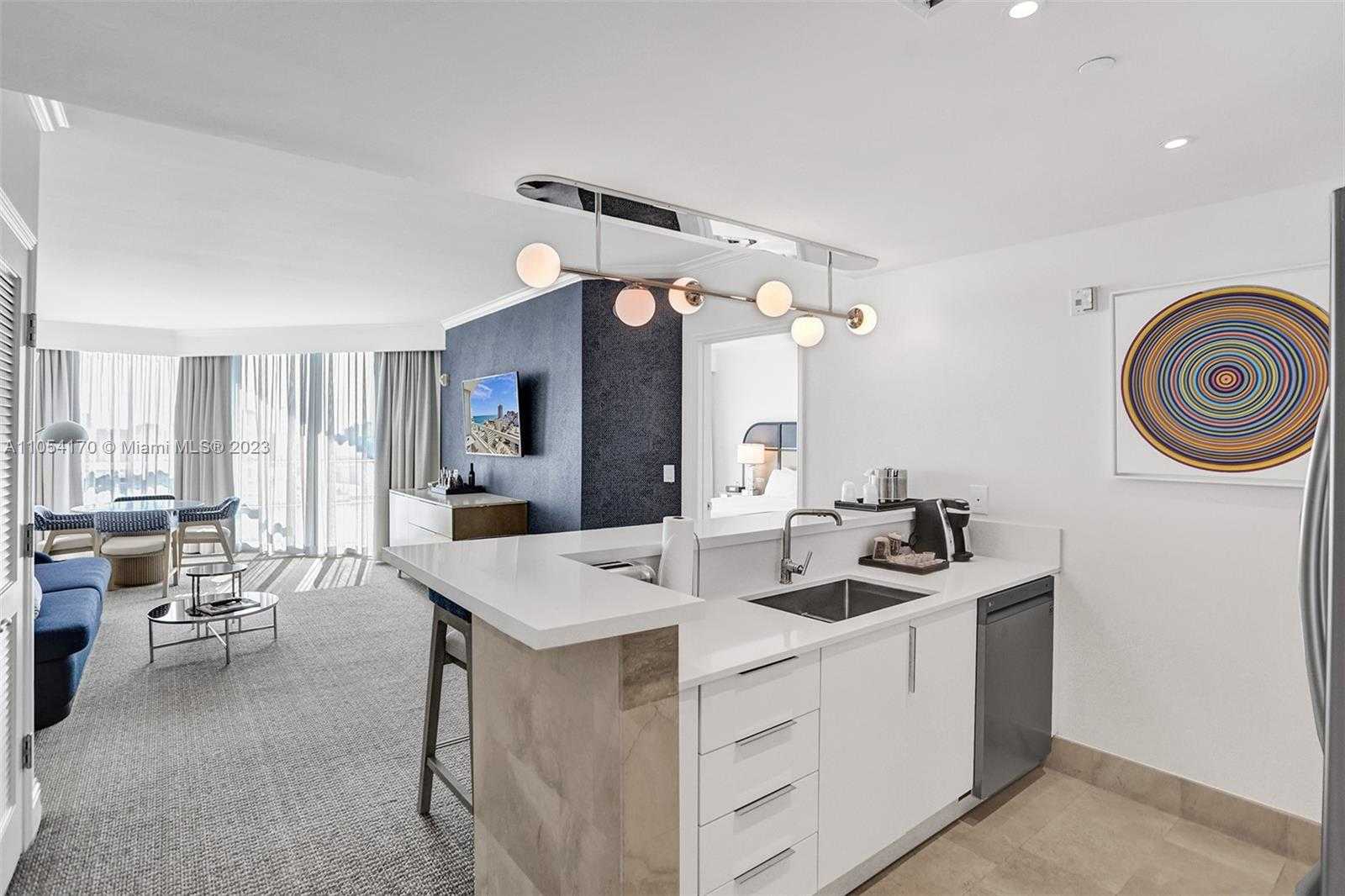 Small Image of 4401 COLLINS AVE #2610/12, Miami Beach Number 4