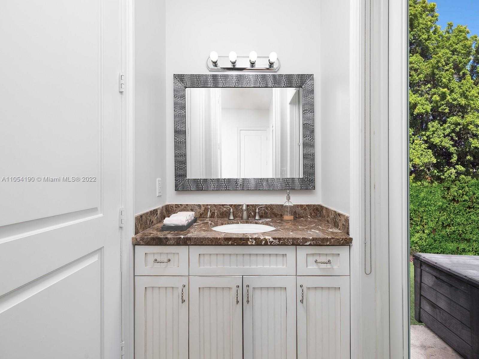 Small Image of 10120 SOUTH WEST 75 PL, Pinecrest Number 11