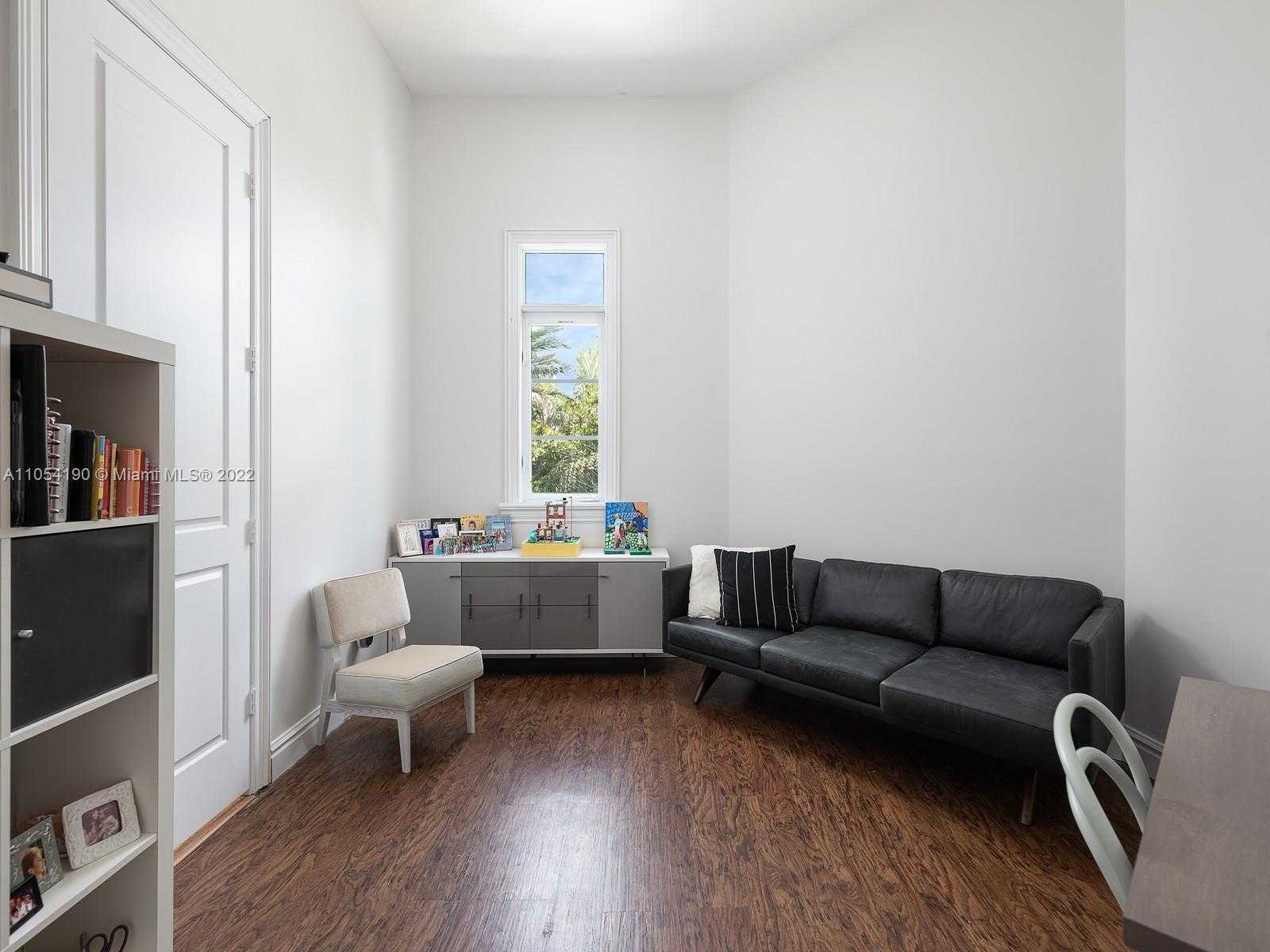 Small Image of 10120 SOUTH WEST 75 PL, Pinecrest Number 18