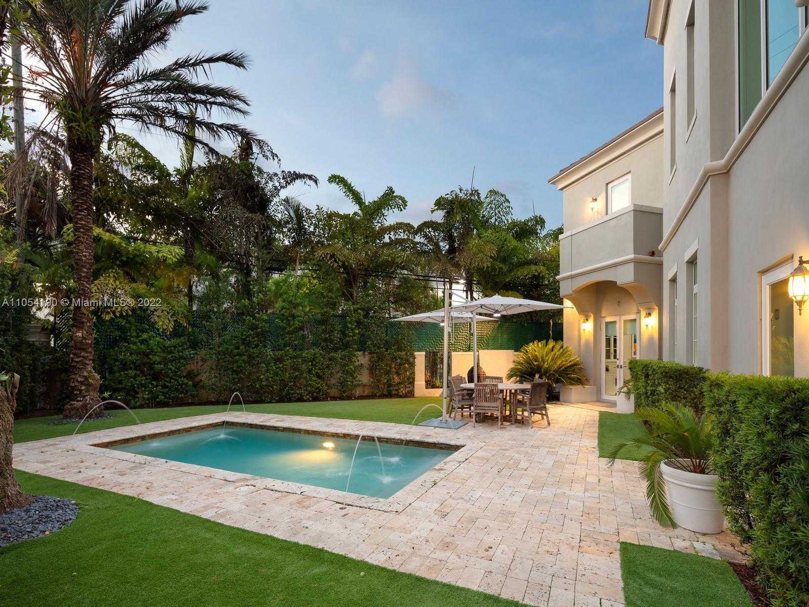 Small Image of 10120 SOUTH WEST 75 PL, Pinecrest Number 26