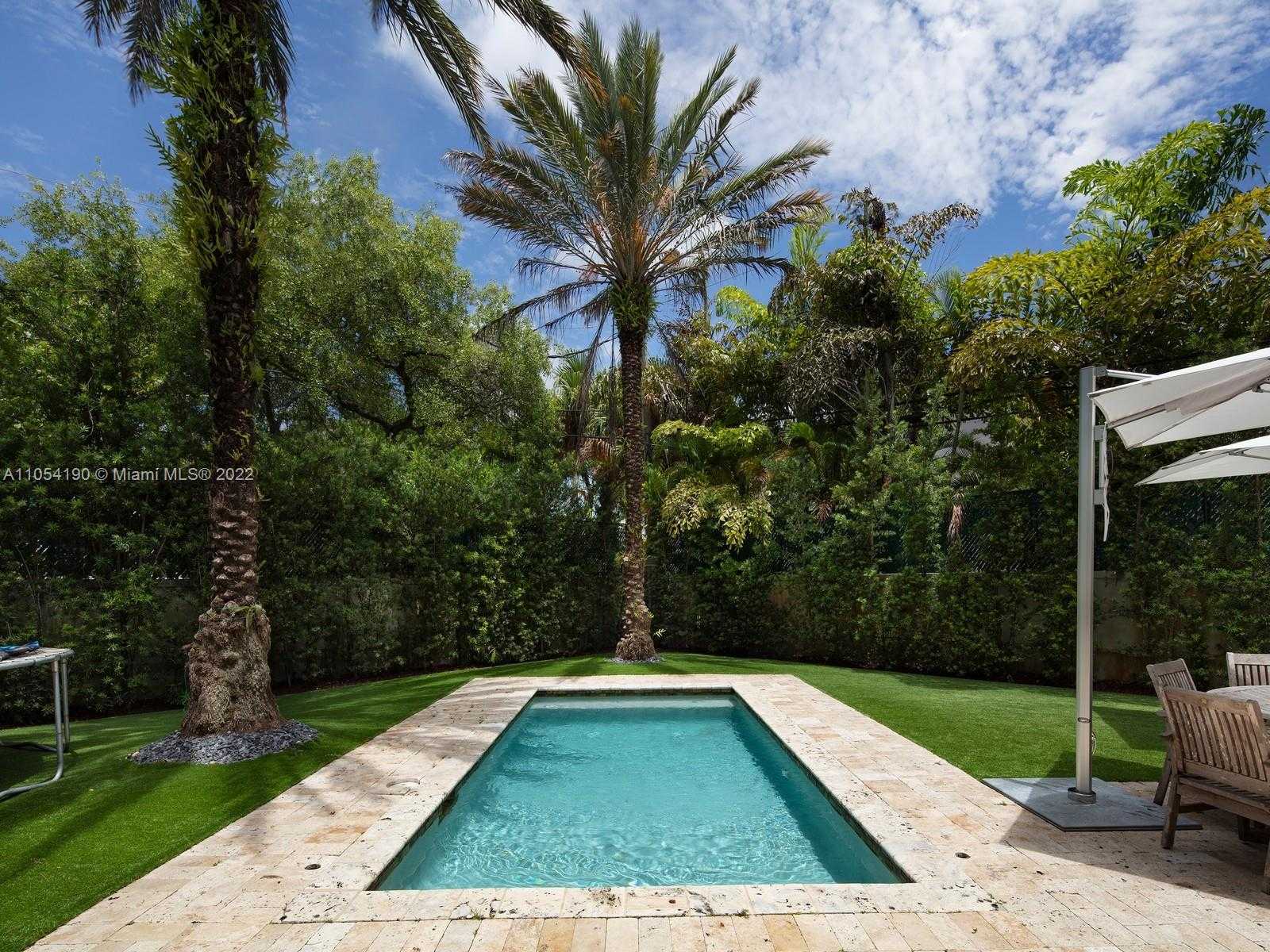 Small Image of 10120 SOUTH WEST 75 PL, Pinecrest Number 29