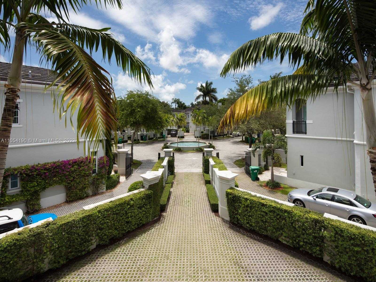 Small Image of 10120 SOUTH WEST 75 PL, Pinecrest Number 31
