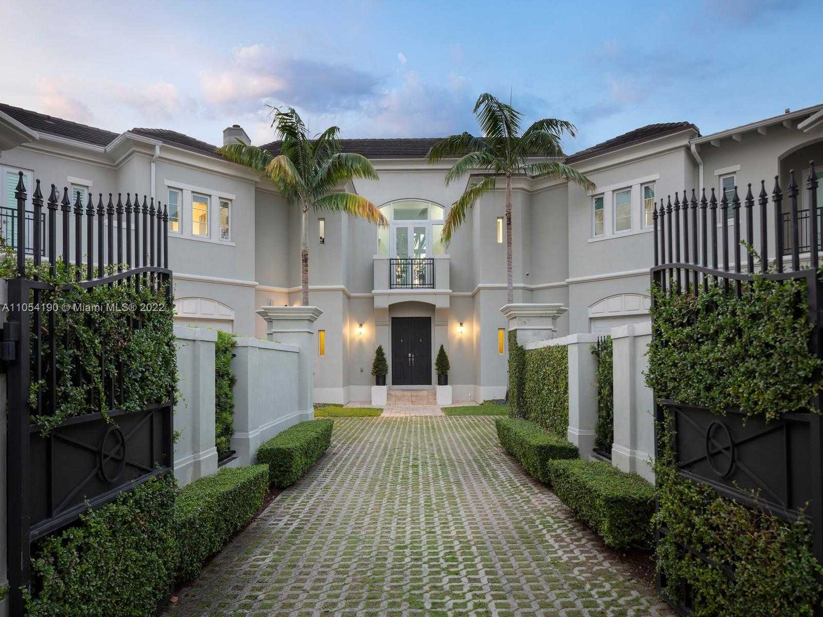 Small Image of 10120 SOUTH WEST 75 PL, Pinecrest Number 32