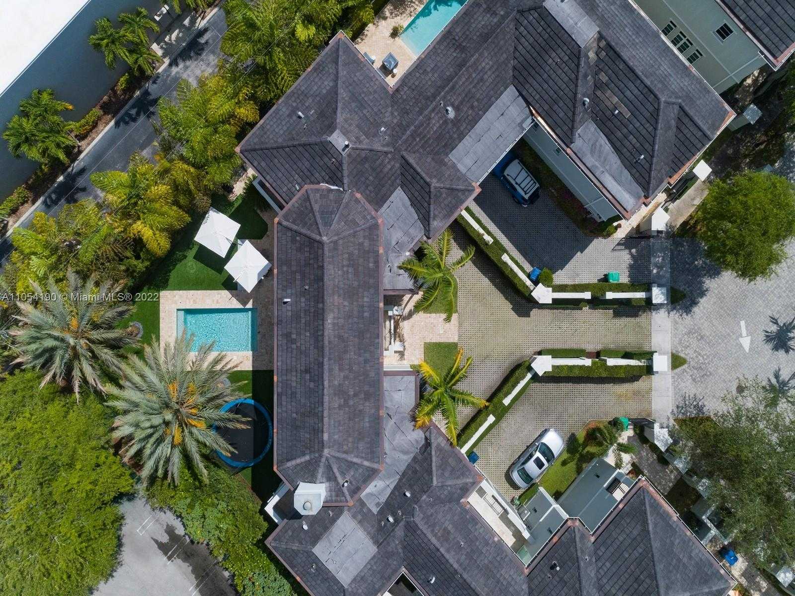Small Image of 10120 SOUTH WEST 75 PL, Pinecrest Number 35