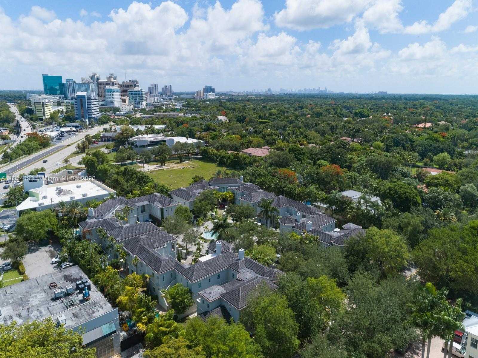 Small Image of 10120 SOUTH WEST 75 PL, Pinecrest Number 37