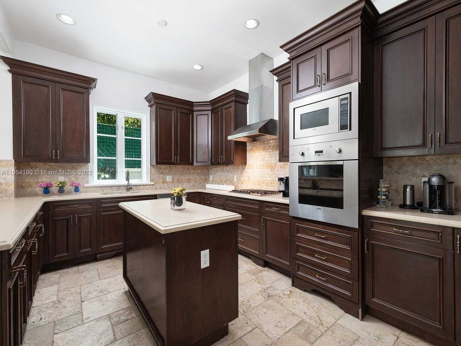 Small Image of 10120 SOUTH WEST 75 PL, Pinecrest Number 8