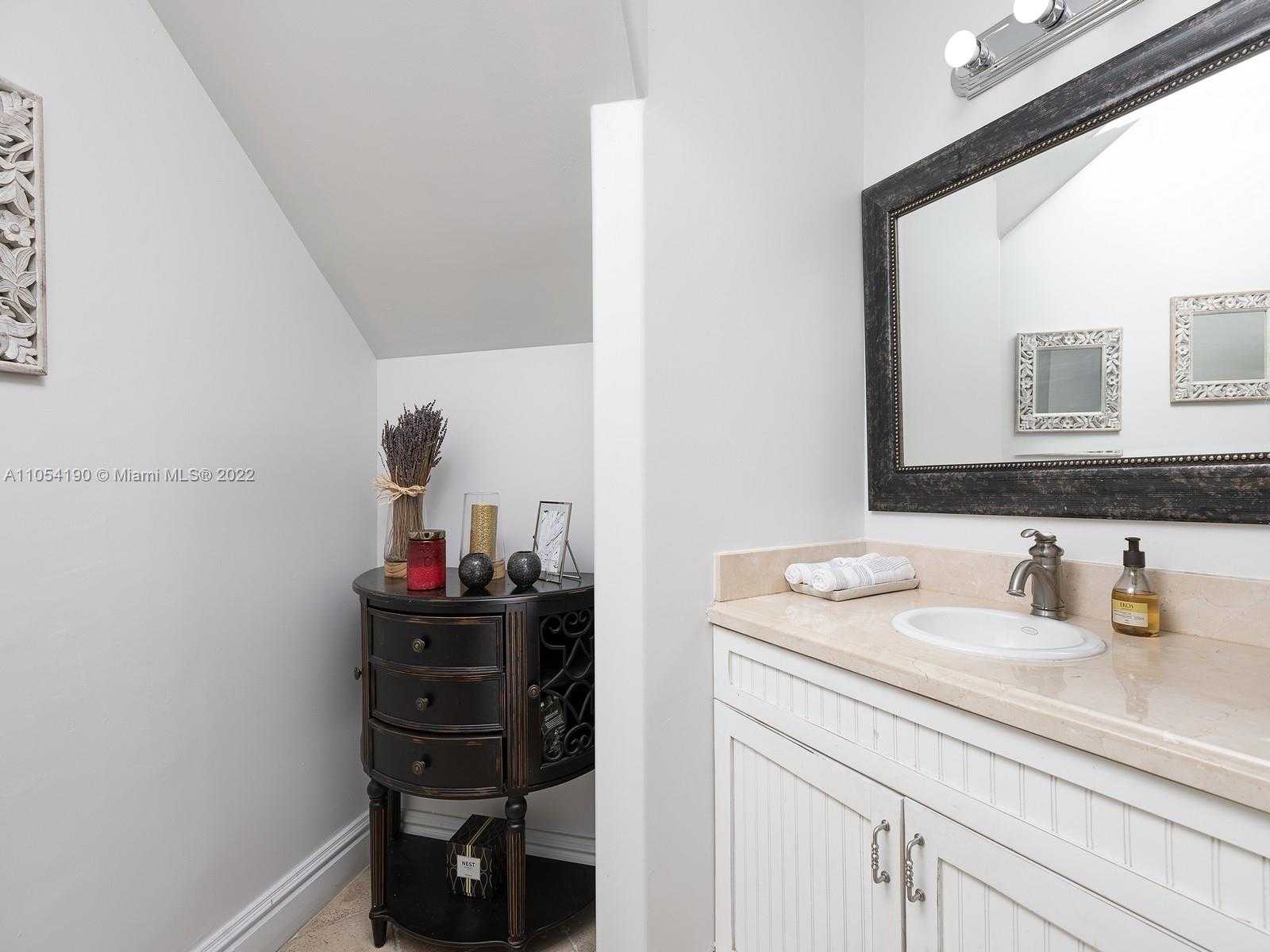 Small Image of 10120 SOUTH WEST 75 PL, Pinecrest Number 9