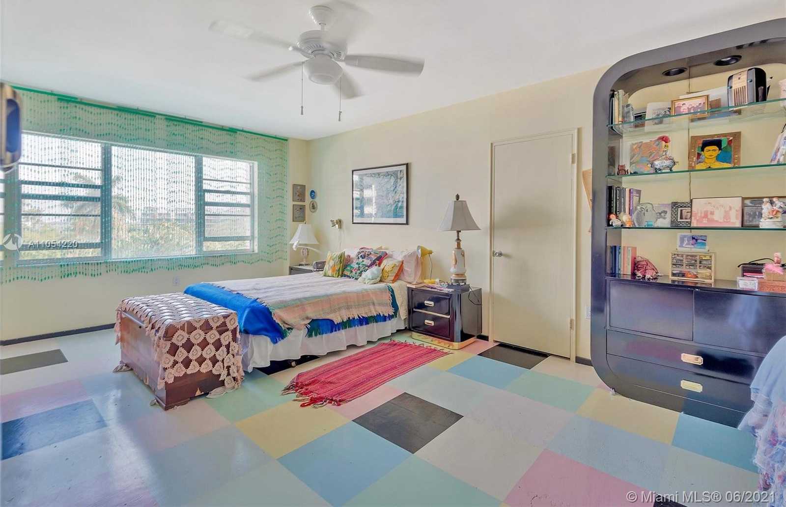 Small Image of 16 ISLAND AVE #4E, Miami Beach Number 7