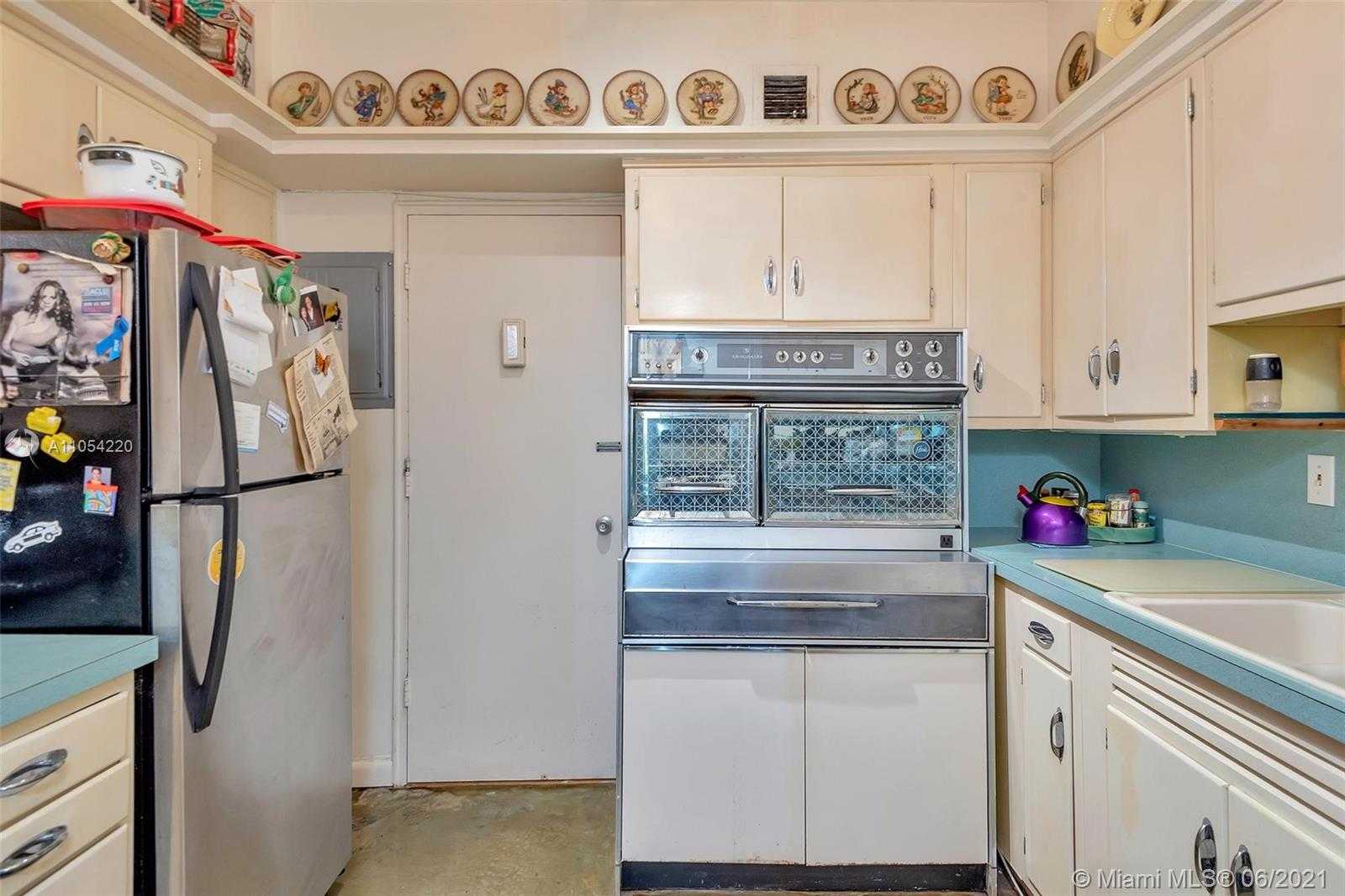 Small Image of 16 ISLAND AVE #4E, Miami Beach Number 8