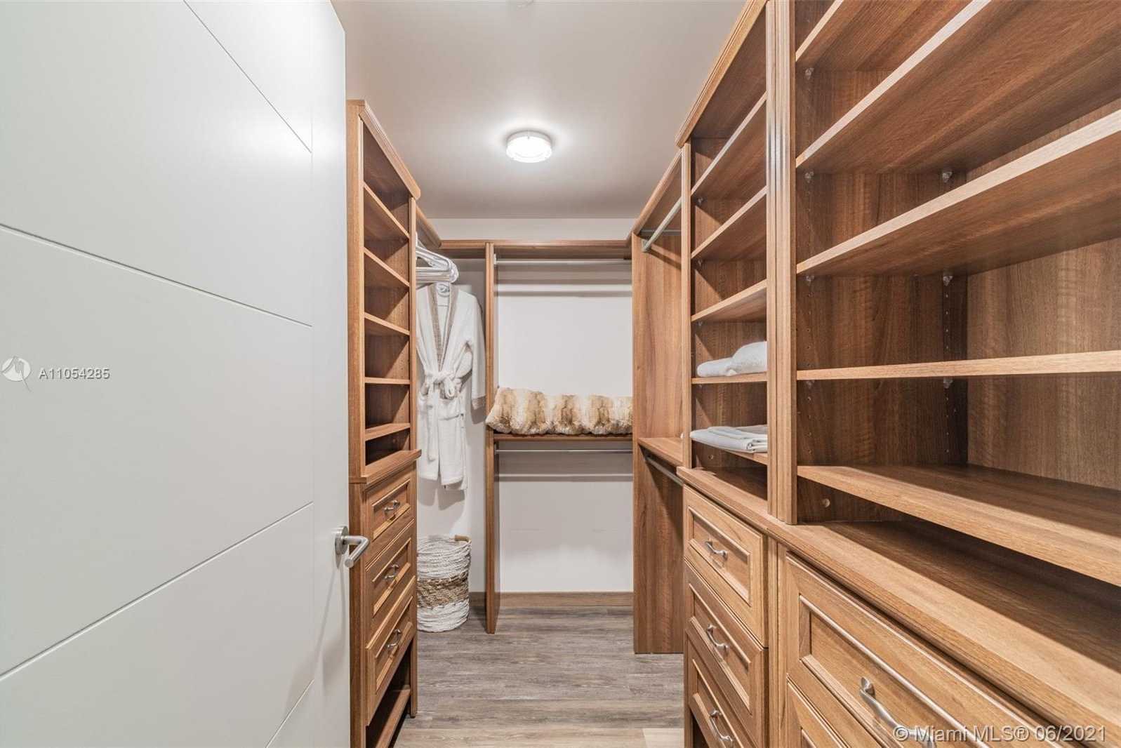 Small Image of 4111 SOUTH OCEAN DR #3401-02, Hollywood Number 25