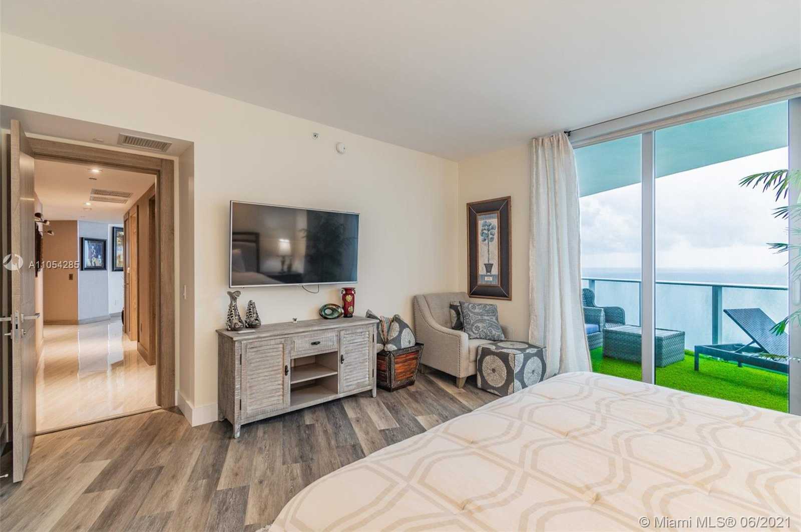 Small Image of 4111 SOUTH OCEAN DR #3401-02, Hollywood Number 30
