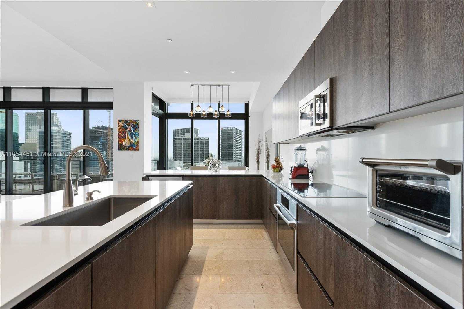Small Image of 68 SOUTH EAST 6TH ST #4011, Miami Number 13