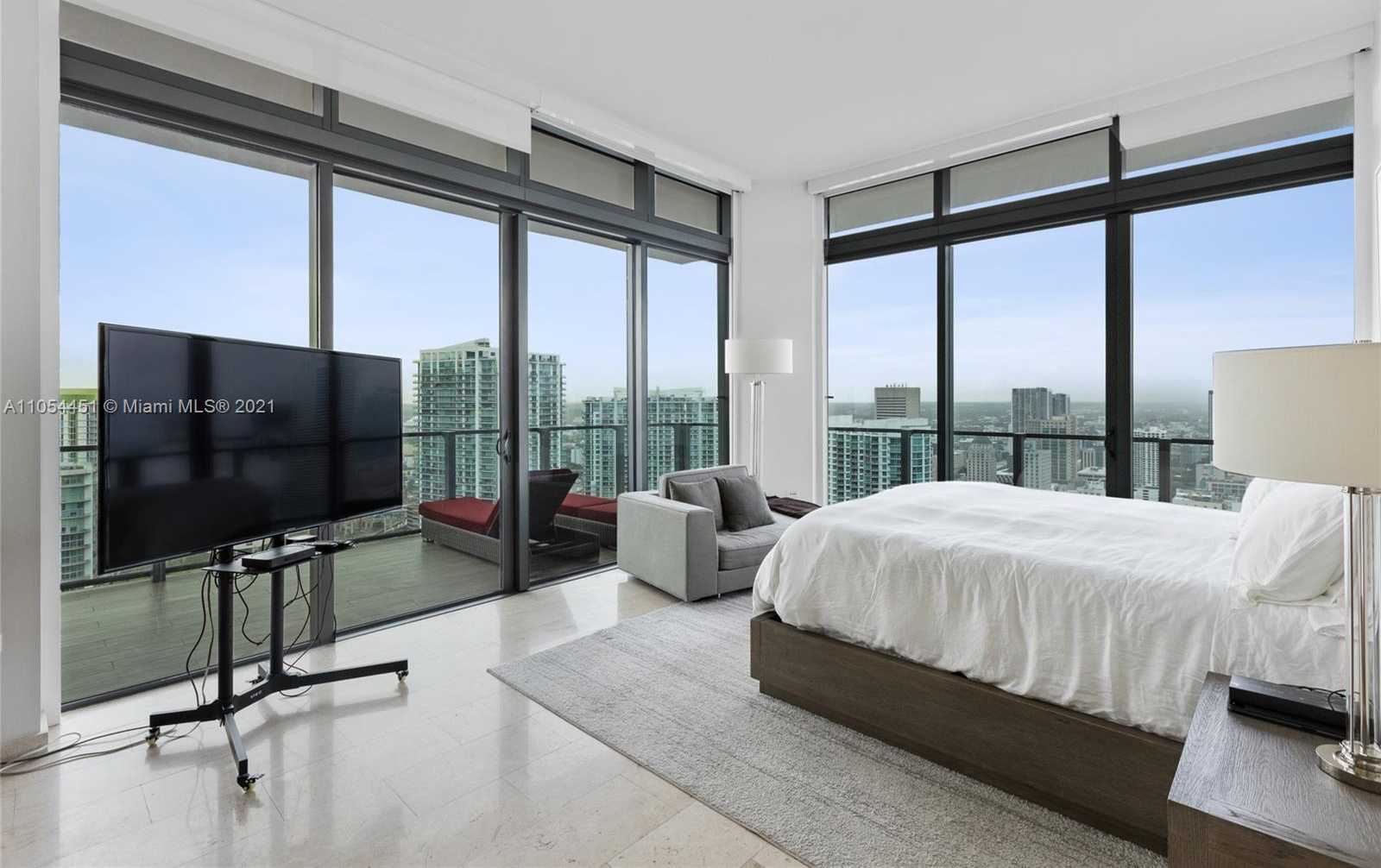 Small Image of 68 SOUTH EAST 6TH ST #4011, Miami Number 16