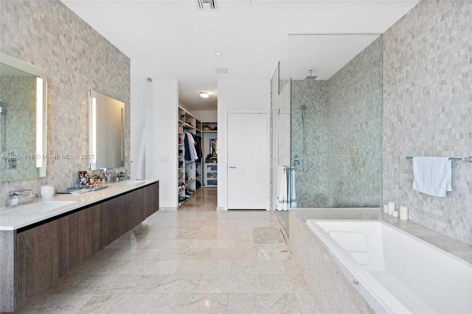 Small Image of 68 SOUTH EAST 6TH ST #4011, Miami Number 20