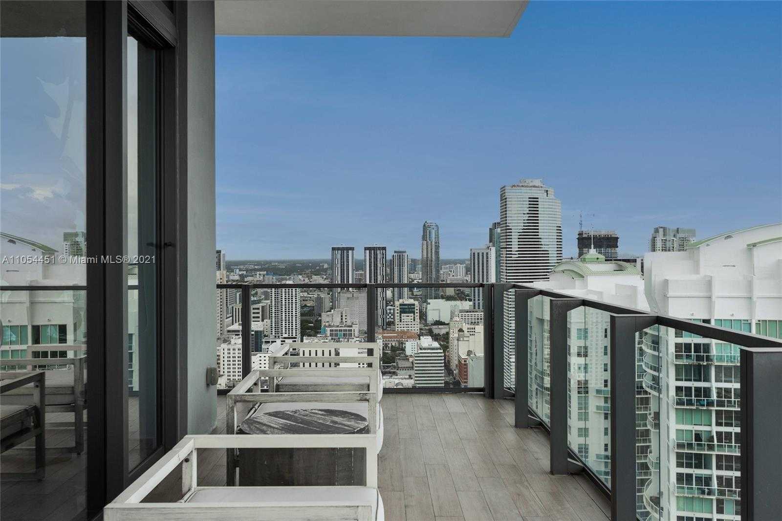 Small Image of 68 SOUTH EAST 6TH ST #4011, Miami Number 37