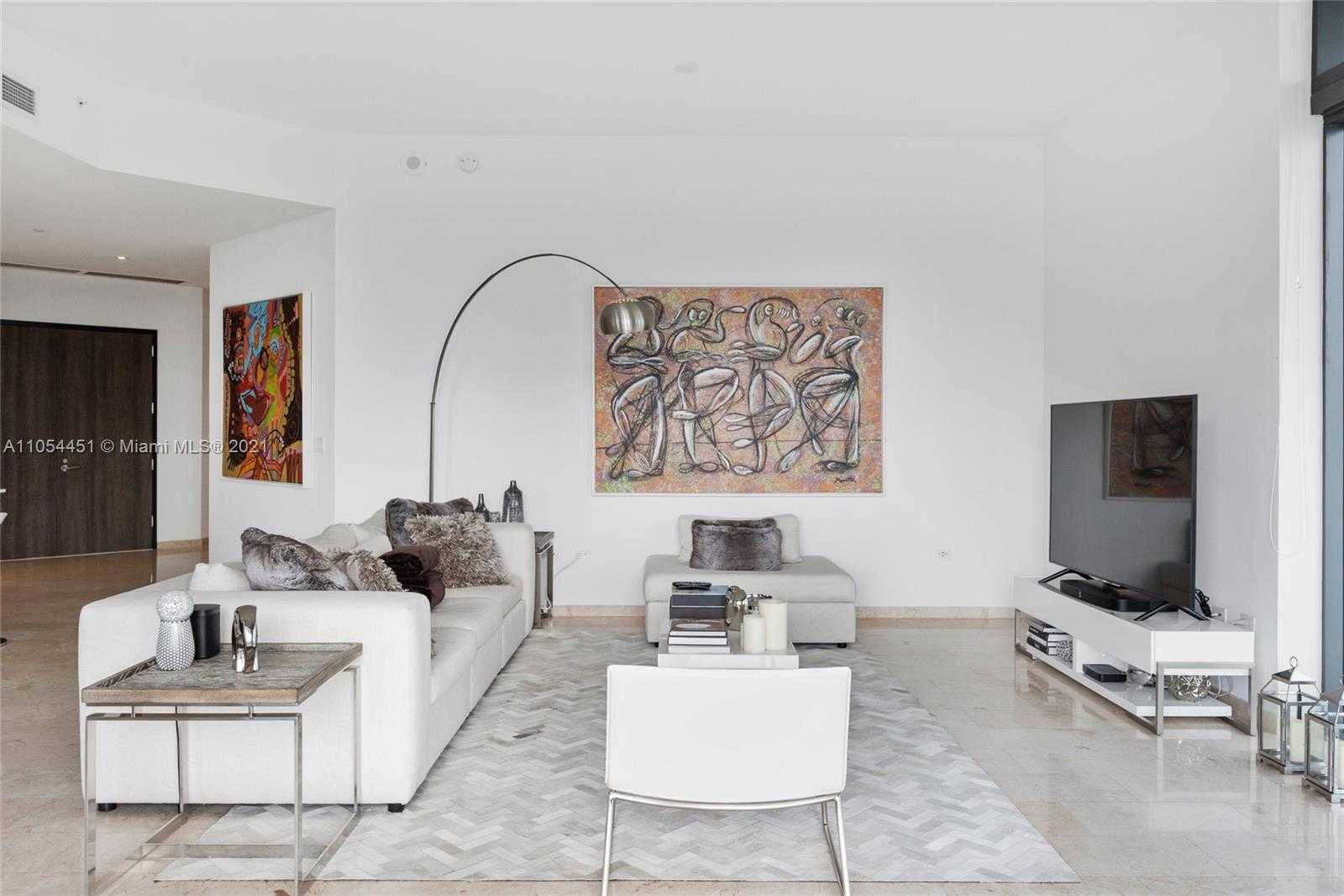 Small Image of 68 SOUTH EAST 6TH ST #4011, Miami Number 5