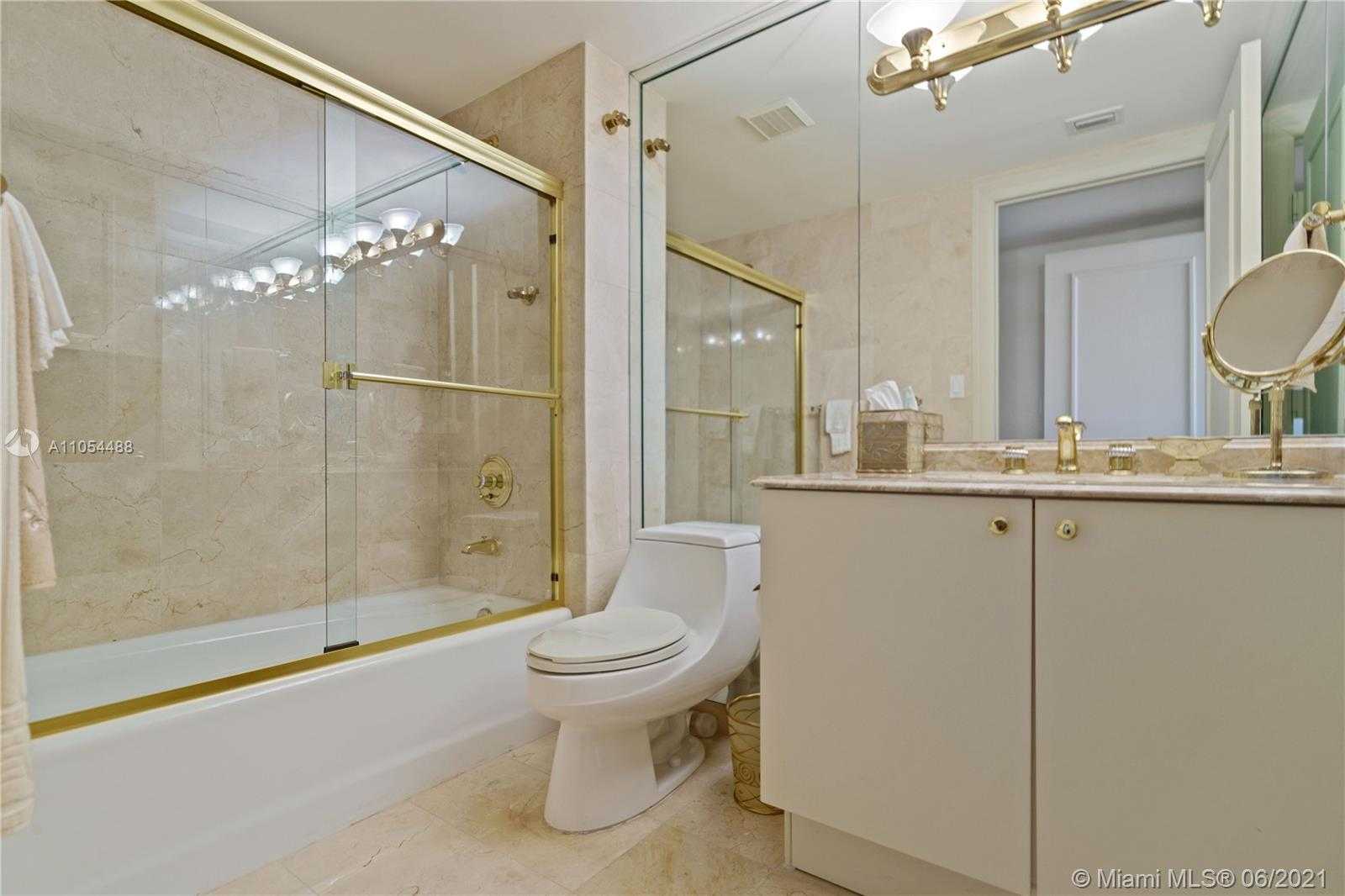 Small Image of 430 GRAND BAY DR #1008, Key Biscayne Number 24