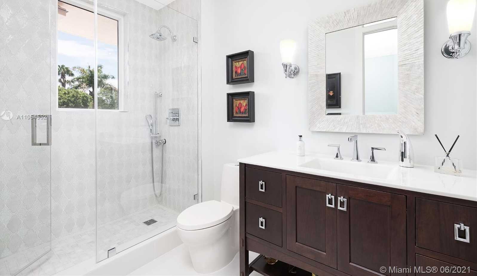 Small Image of 13621 DEERING BAY DR #201, Coral Gables Number 10