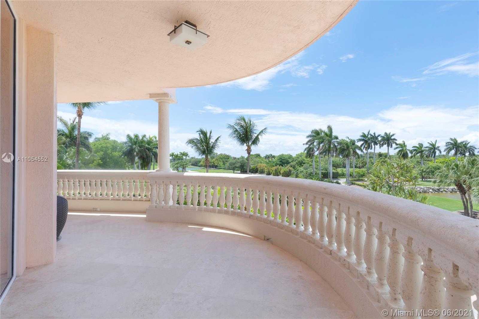 Small Image of 13621 DEERING BAY DR #201, Coral Gables Number 5