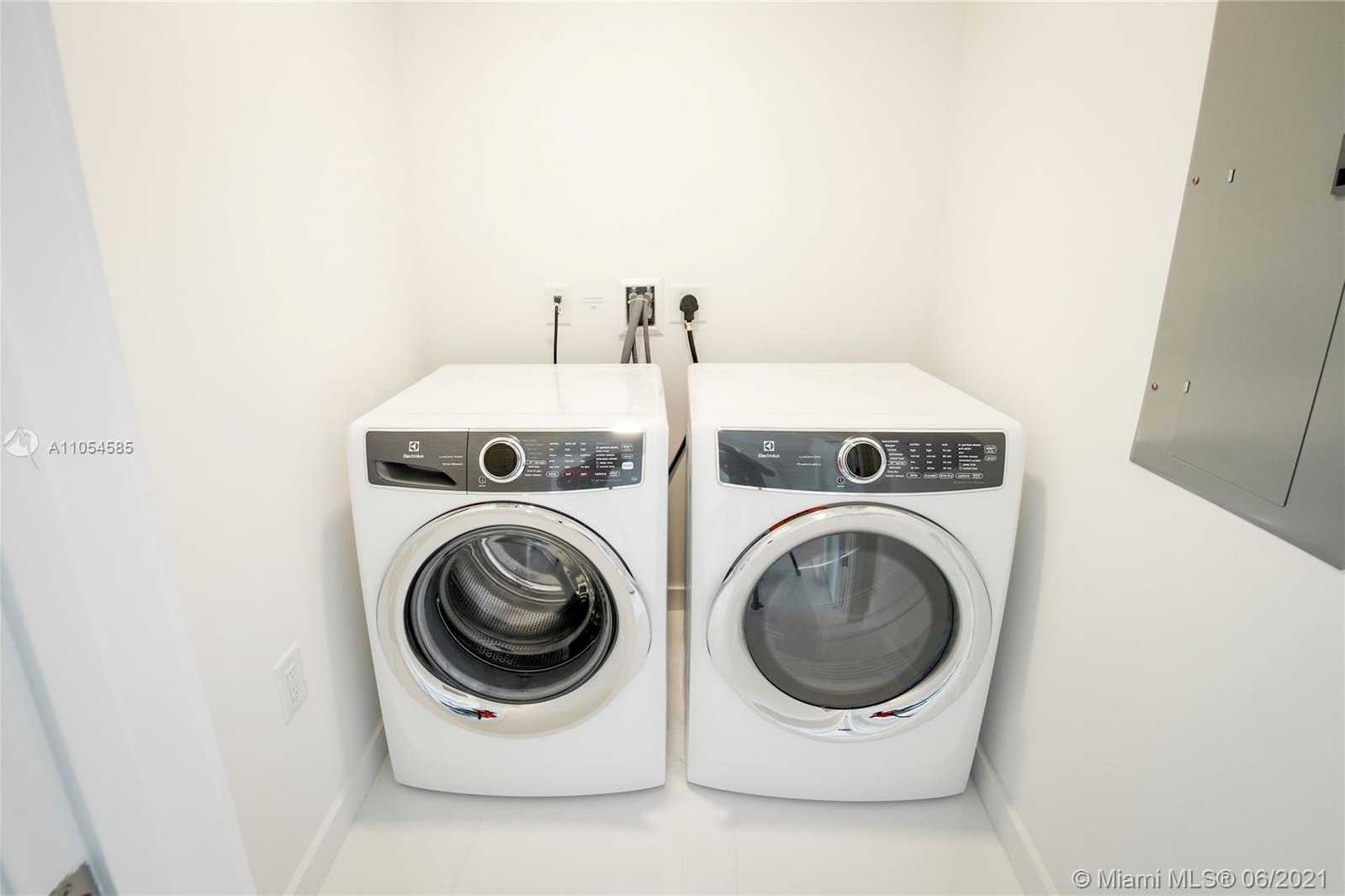 Small Image of 851 NORTH EAST 1ST AVE #4411, Miami Number 22