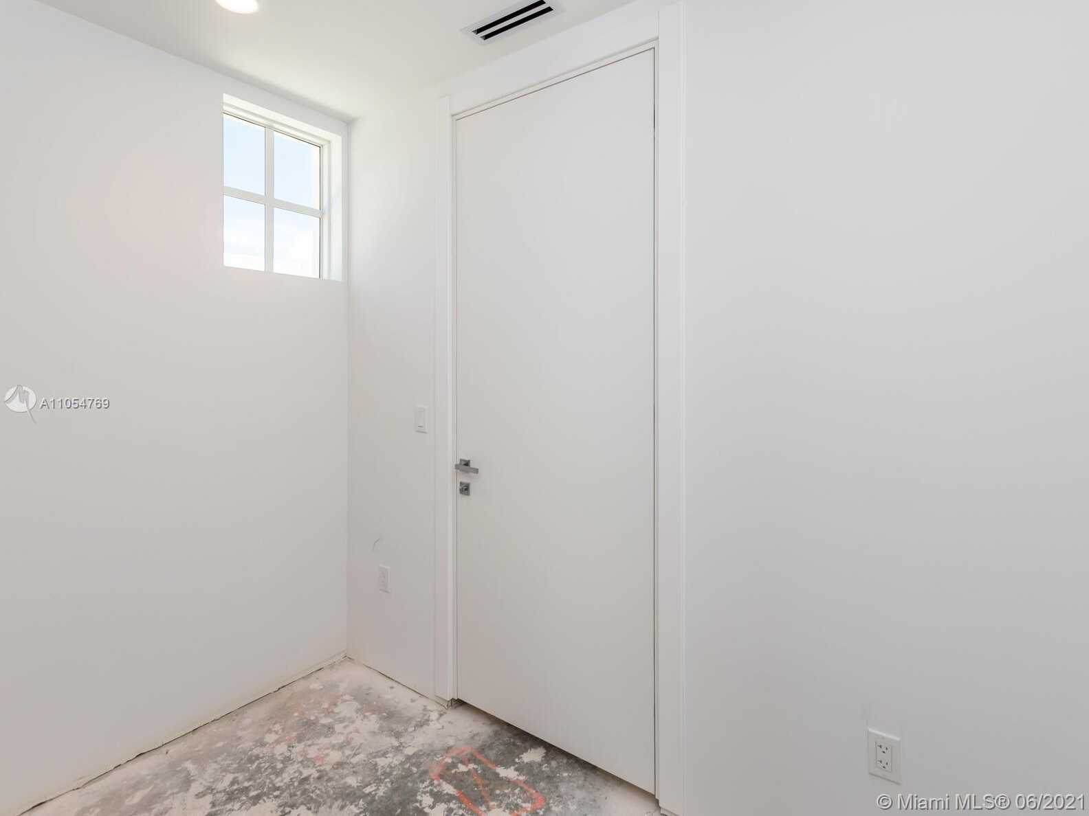 Small Image of 1228 ANASTASIA #PH-301, Coral Gables Number 16
