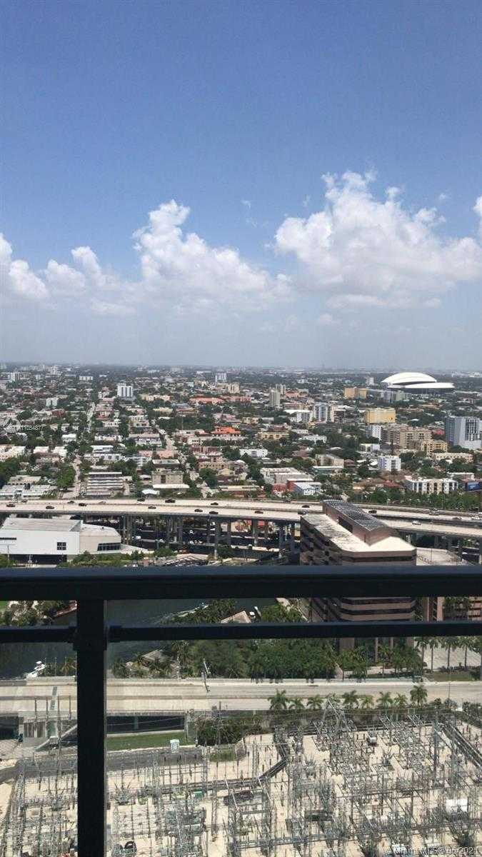Small Image of 5252 NORTH WEST 85TH AVE #1009, Doral Number 3