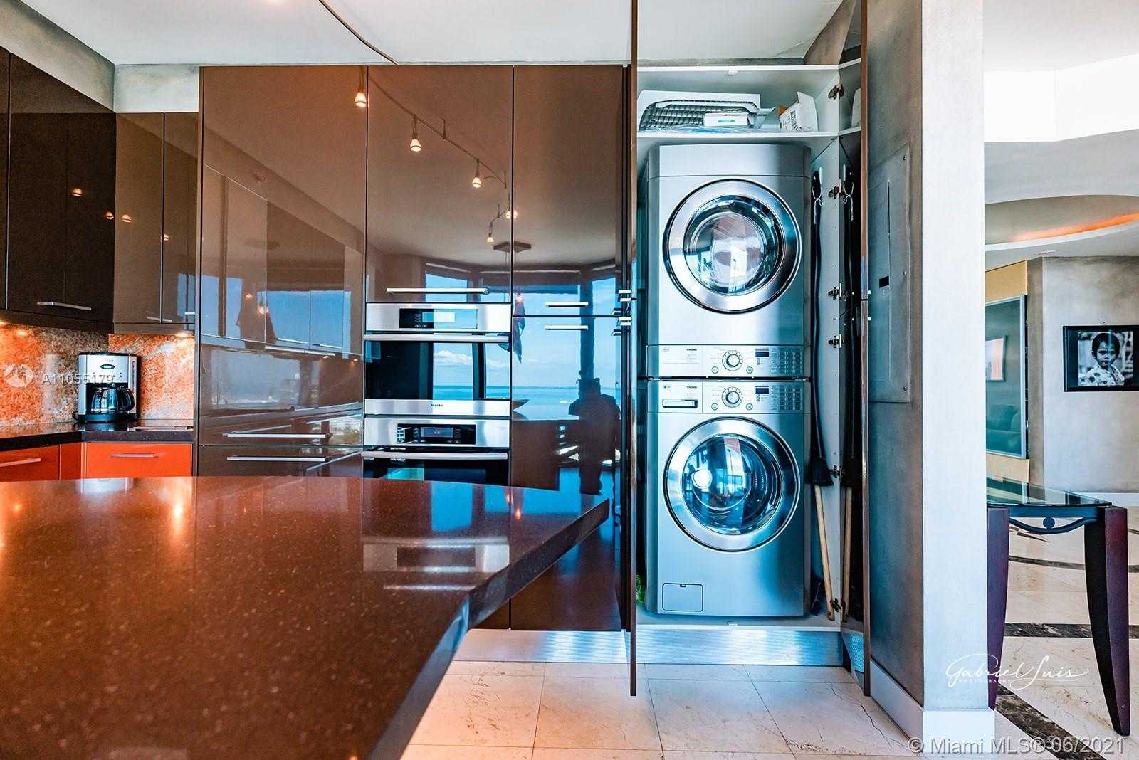 Small Image of 300 SOUTH POINTE DR #2102, Miami Beach Number 12