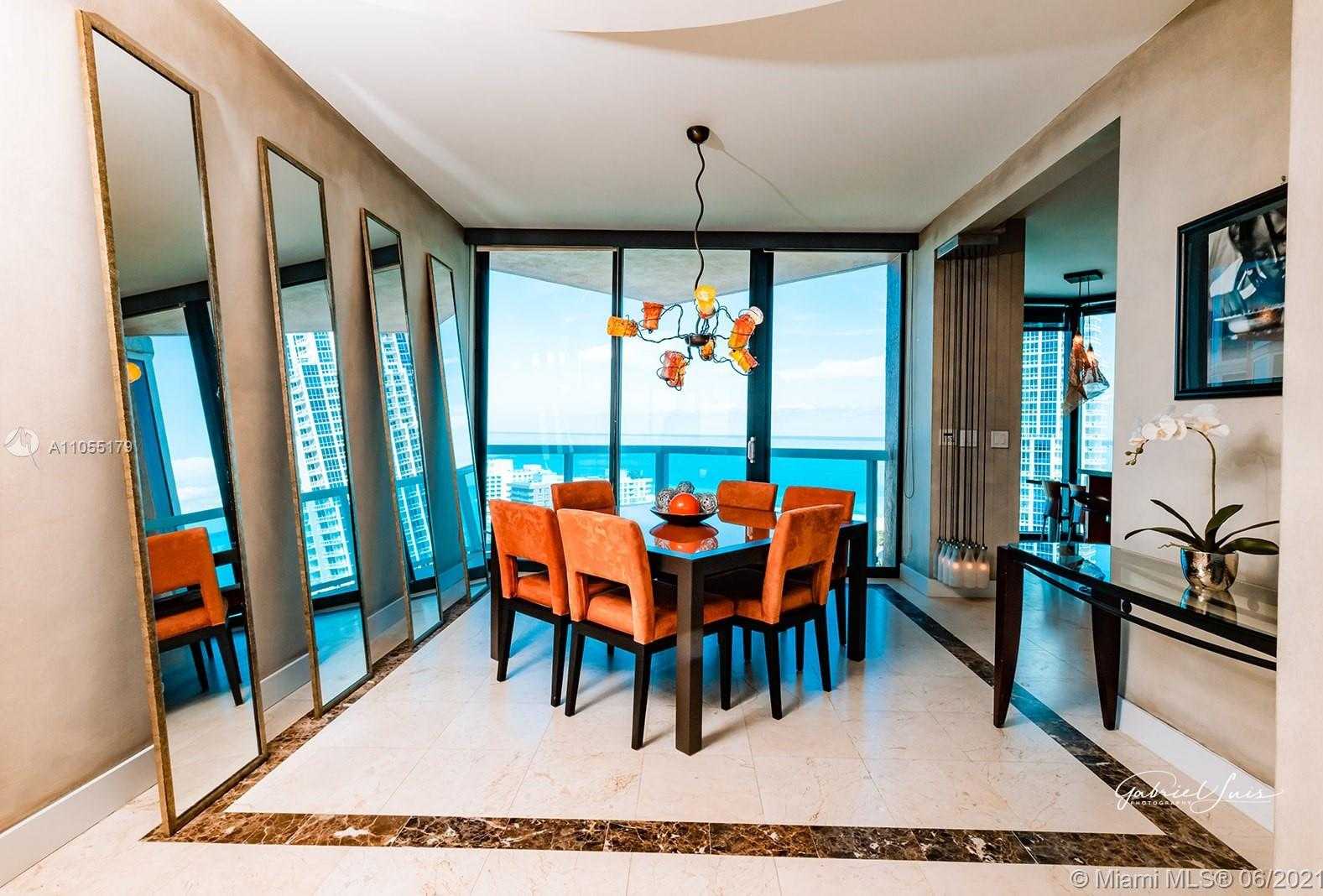 Small Image of 300 SOUTH POINTE DR #2102, Miami Beach Number 14