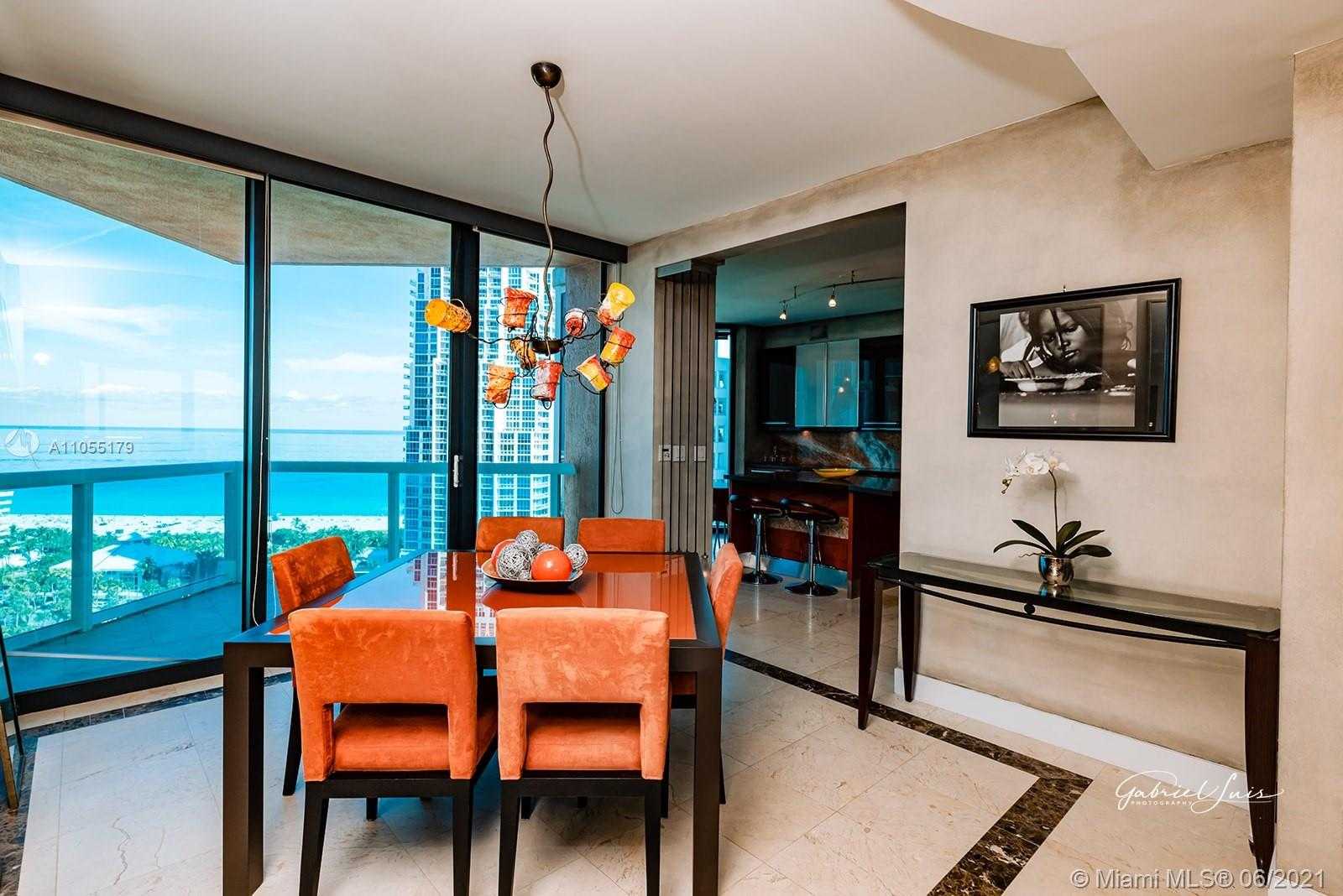 Small Image of 300 SOUTH POINTE DR #2102, Miami Beach Number 15