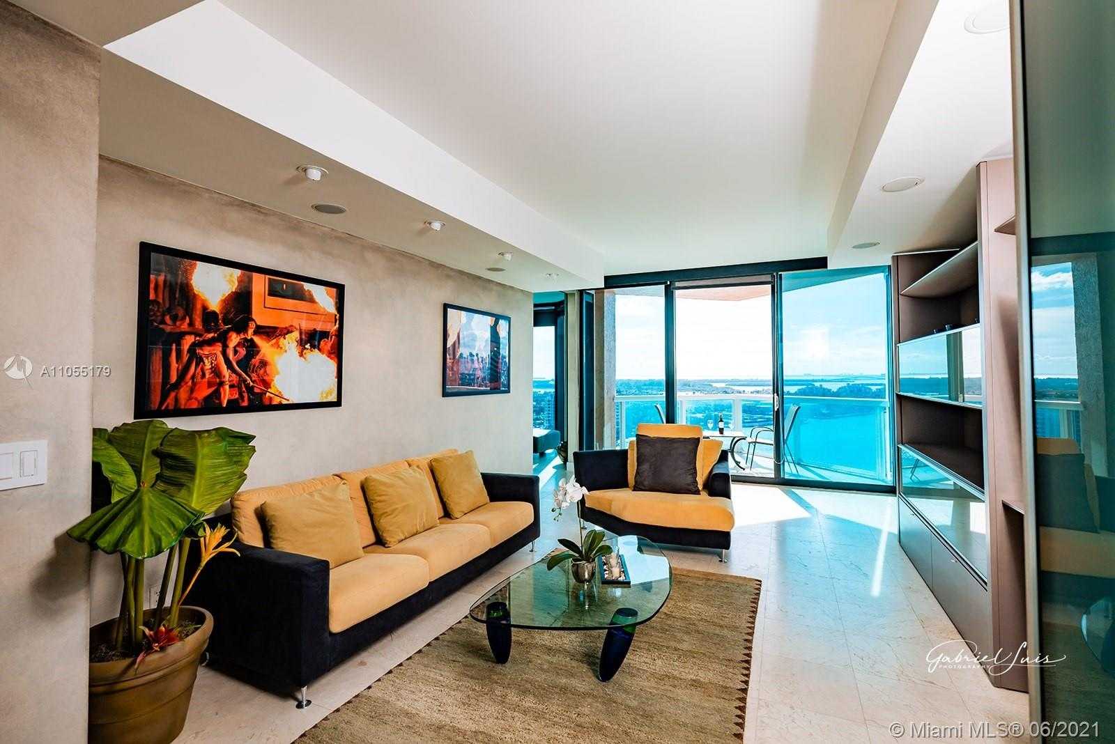 Small Image of 300 SOUTH POINTE DR #2102, Miami Beach Number 20