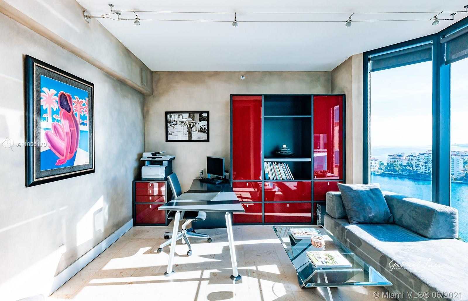 Small Image of 300 SOUTH POINTE DR #2102, Miami Beach Number 29