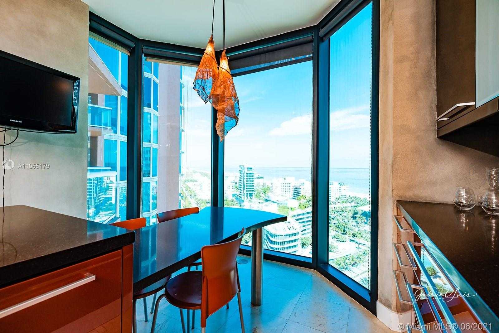 Small Image of 300 SOUTH POINTE DR #2102, Miami Beach Number 9
