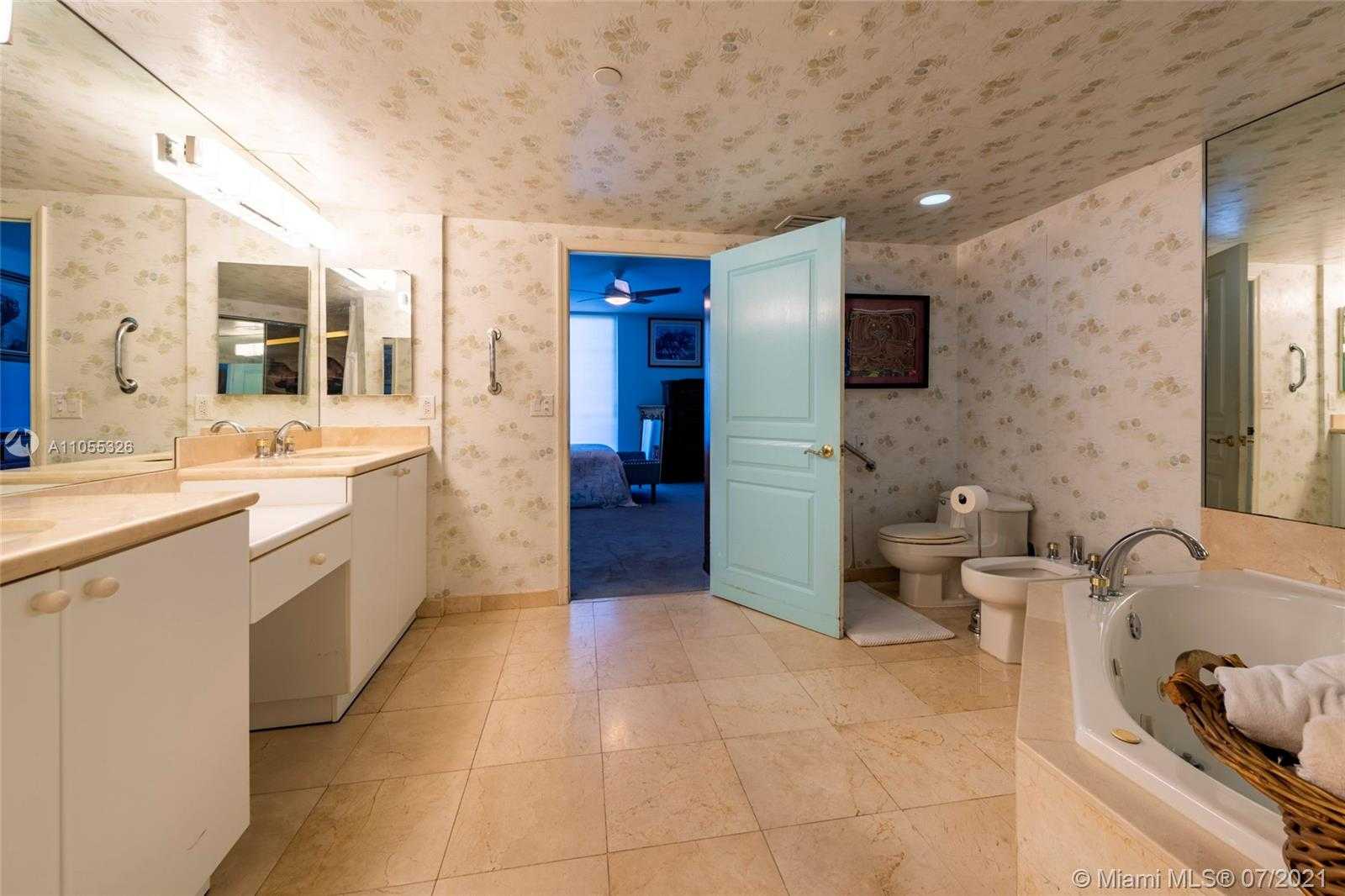 Small Image of 8925 COLLINS AVE #7B, Surfside Number 16