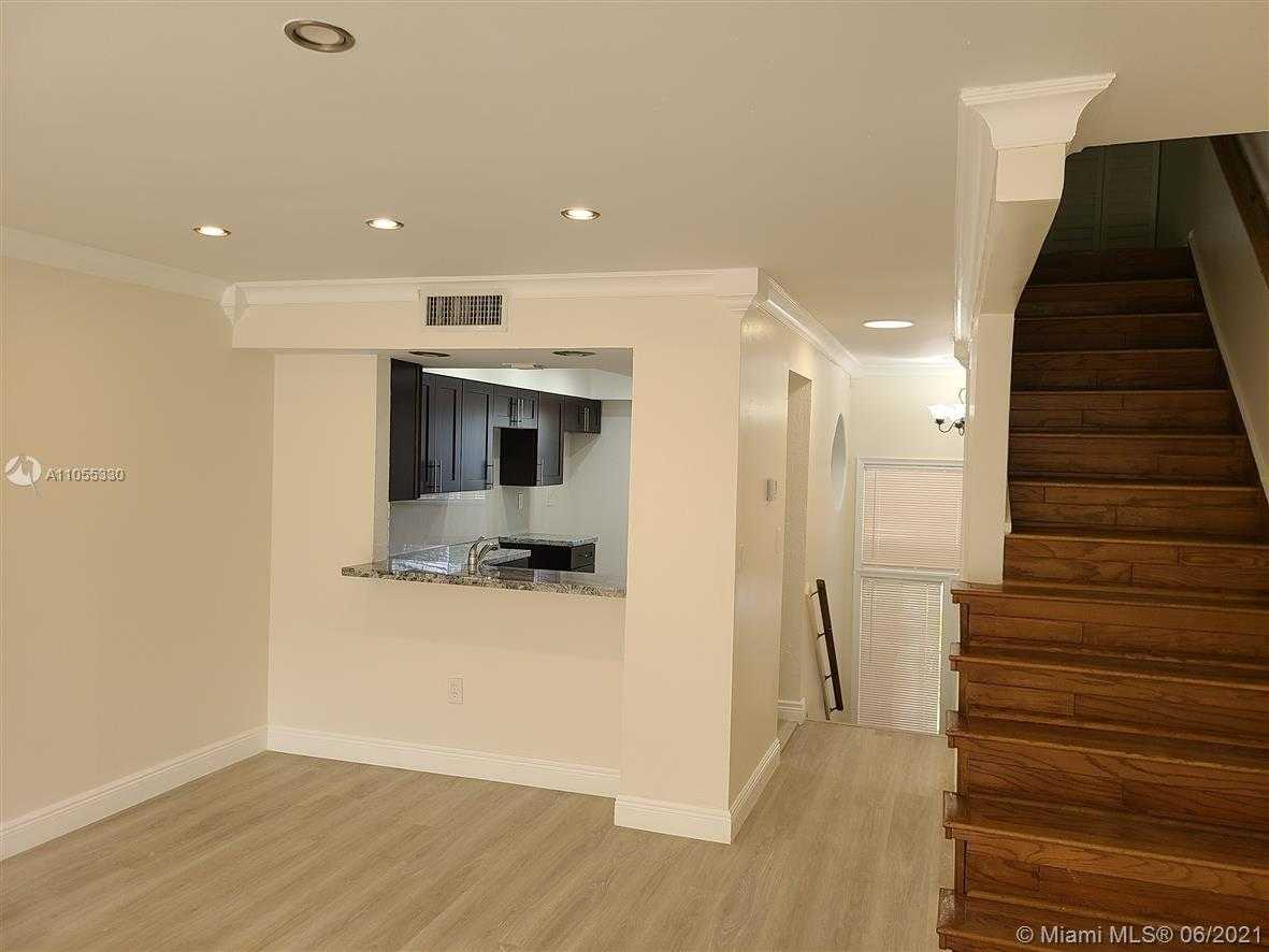 Small Image of 4020 DEL RIO WAY #4020, Sunrise Number 14