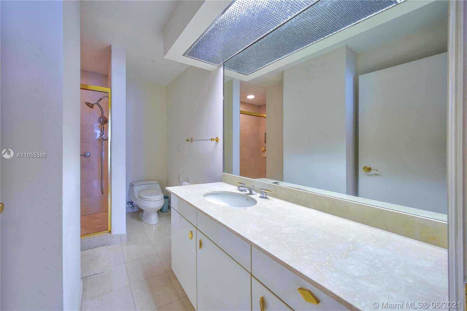 Small Image of 10101 COLLINS AVE #12A, Bal Harbour Number 23