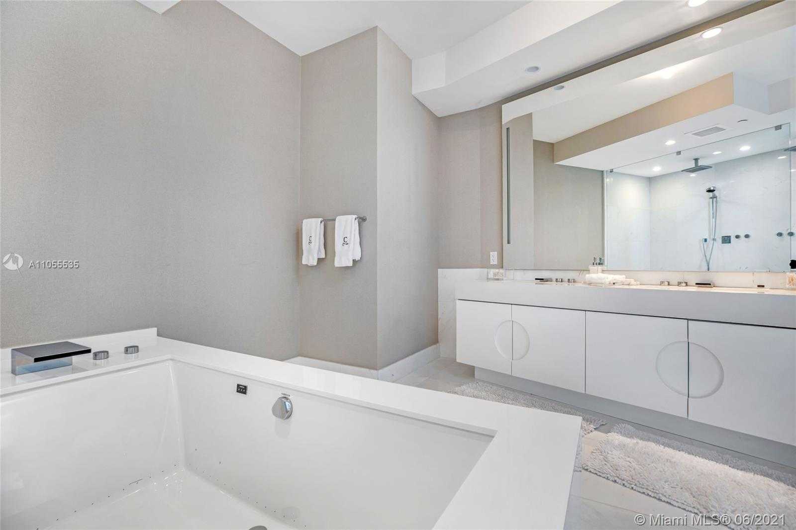 Small Image of 18555 COLLINS AVE #4305, Sunny Isles Beach Number 31